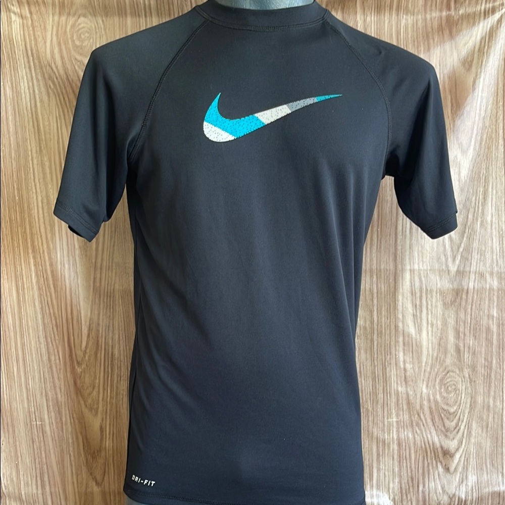 New without tags Nike Men's Black Swim Shirt
